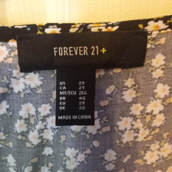 Forever 21 plus size button up flower dress - Picture 4 of 4